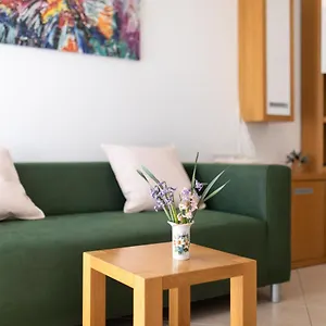 apartment-julijana-krk.primorje-gorskikotar.com/