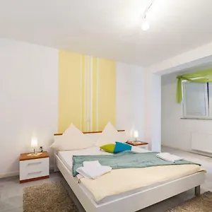 apartments-victoria-zadar-23000.hotelinzadar.com/